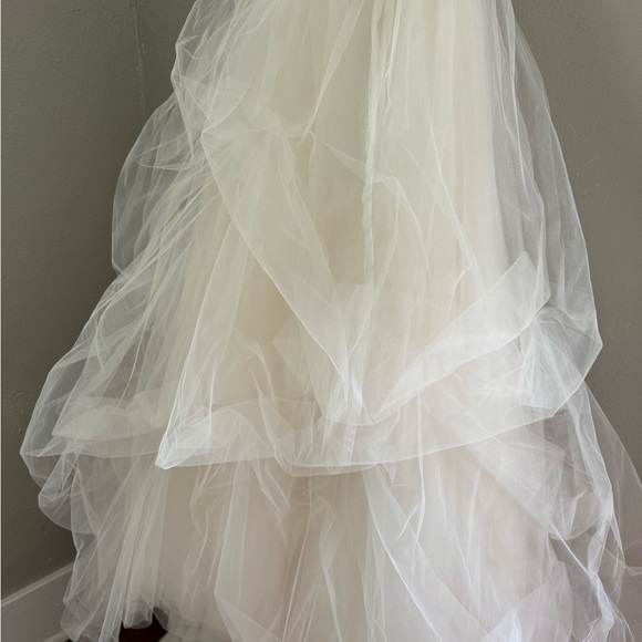 Casablanca Bridal Gown - Picture 9 of 16